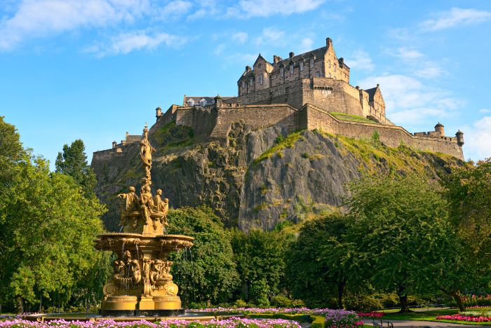 greatlittlebreaks explore the uk itinerary 1 day 5 edinburgh castle.jpg